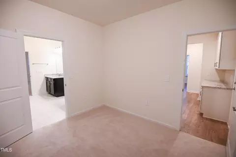 1002 Plath Dr, Durham, NC 27703 photo 10
