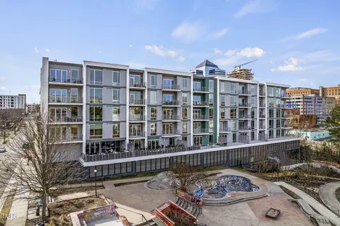214 Hunt St #711, Durham, NC 27701