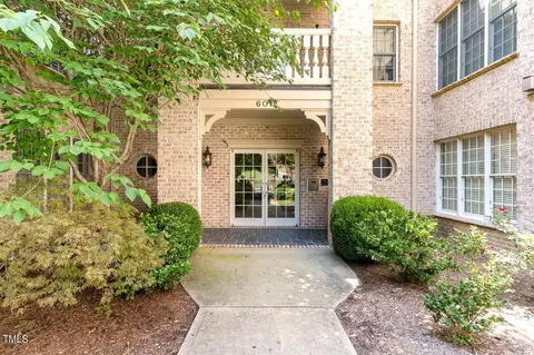 614 W Barbee Chapel Rd, Chapel Hill, NC 27517