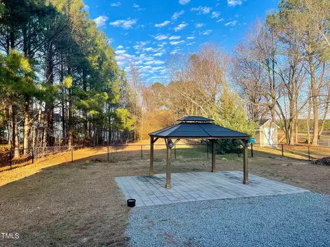 83 Foxhound Ct, Benson, NC 27504 photo 26