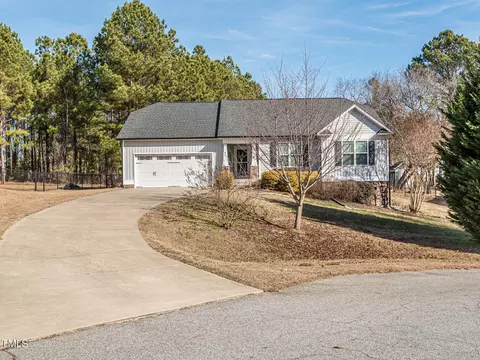 83 Foxhound Ct, Benson, NC 27504 photo 2