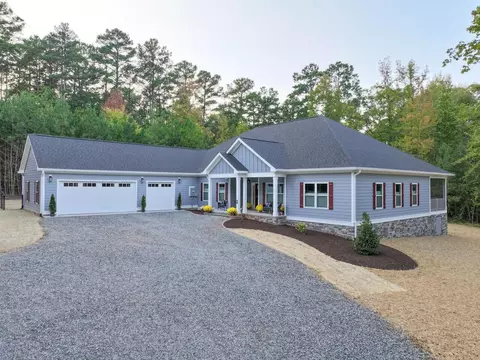 171 Hazelnut Dr, Clarksville, VA 23927
