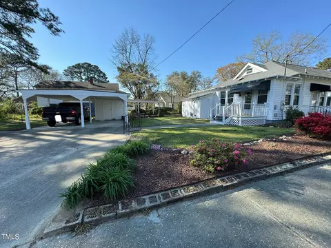416 E Davis St, Smithfield, NC 27577 photo 5