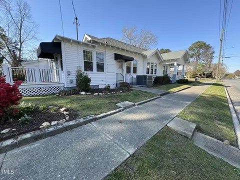 416 E Davis St, Smithfield, NC 27577 photo 7
