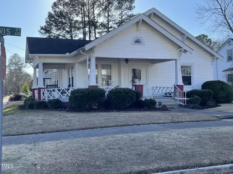 416 E Davis St, Smithfield, NC 27577 photo 1