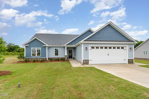 39 Pepperdam St, Smithfield, NC 27577