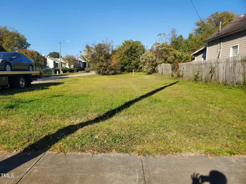 303 Murphy St, Durham, NC 27701 photo 4