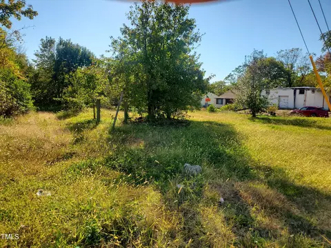 303 Murphy St, Durham, NC 27701 photo 2