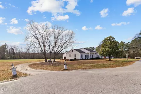 410 Eason St, Macclesfield, NC 27852 photo 6