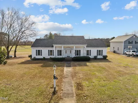 410 Eason St, Macclesfield, NC 27852 photo 2