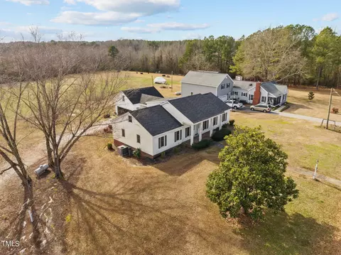 410 Eason St, Macclesfield, NC 27852 photo 4