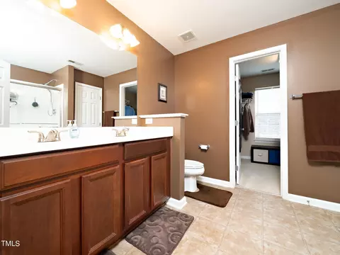 5609 Running Fox Ln, Durham, NC 27703 photo 14