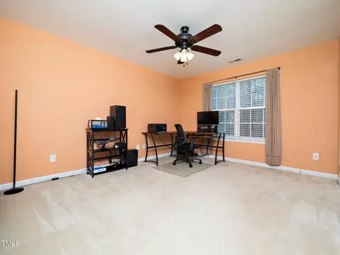 5609 Running Fox Ln, Durham, NC 27703 photo 17