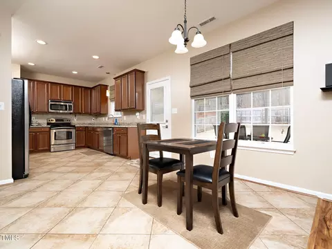 5609 Running Fox Ln, Durham, NC 27703 photo 5