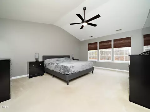 5609 Running Fox Ln, Durham, NC 27703 photo 12