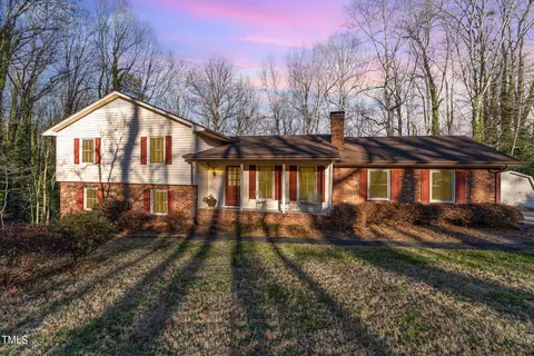 806 N Garden Ave, Siler City, NC 27344