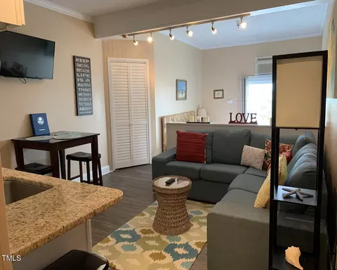 602 W Fort Macon Rd #206, Atlantic Beach, NC 28512