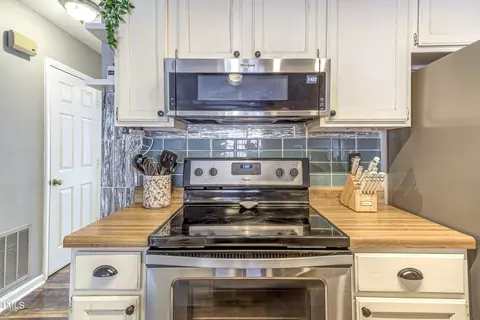 49 Justin Ct, Durham, NC 27705 photo 4