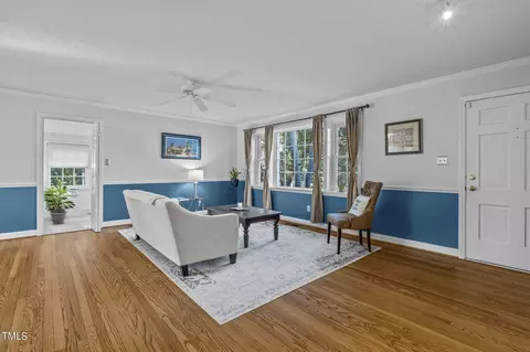 3423 Redbud Ln, Raleigh, NC 27607