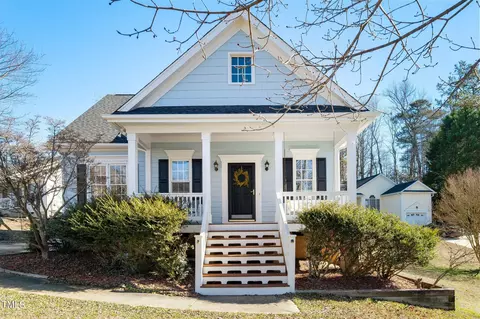 827 Shackleton Rd, Apex, NC 27502 photo 1