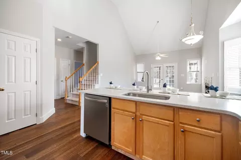 827 Shackleton Rd, Apex, NC 27502 photo 6
