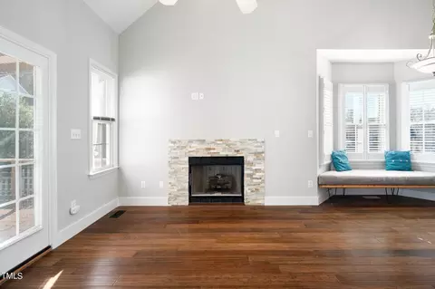 827 Shackleton Rd, Apex, NC 27502 photo 9
