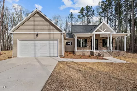 880 Caswell Pines Clubhouse Dr, Blanch, NC 27212