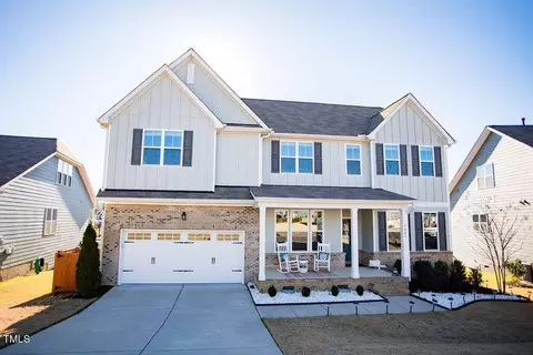 3446 Fontana Lake Dr, Fuquay Varina, NC 27526