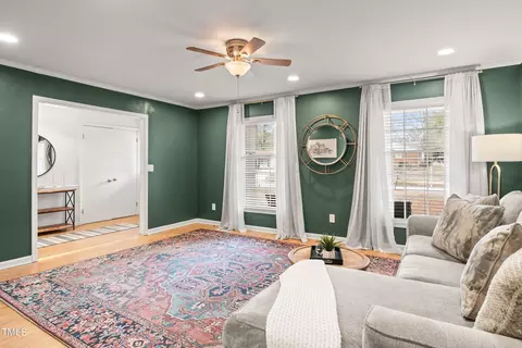 1 Kellom Ct, Durham, NC 27713 photo 11