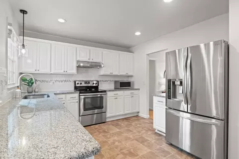 1 Kellom Ct, Durham, NC 27713 photo 18