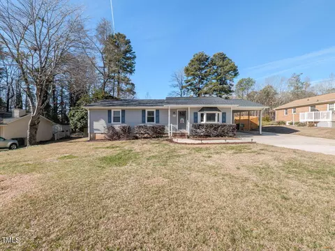 603 Windbluff Ct, Garner, NC 27529 photo 2