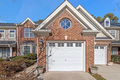 10145 Mizner Ln, Raleigh, NC 27617