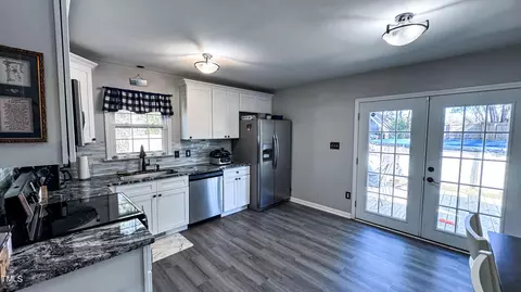 810 Circle Dr, Angier, NC 27501 photo 9