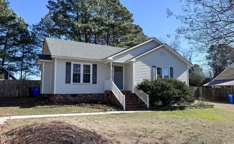 810 Circle Dr, Angier, NC 27501 photo 1