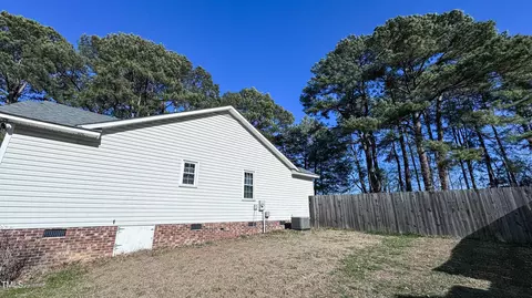 810 Circle Dr, Angier, NC 27501 photo 5