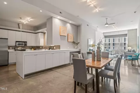 319 Fayetteville St #412, Raleigh, NC 27601