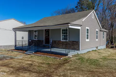 1206 Queen Ann Street St, Burlington, NC 27217