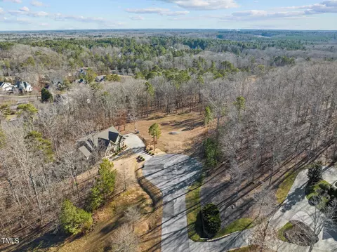 6209 Treyburn Point Dr, Durham, NC 27712
