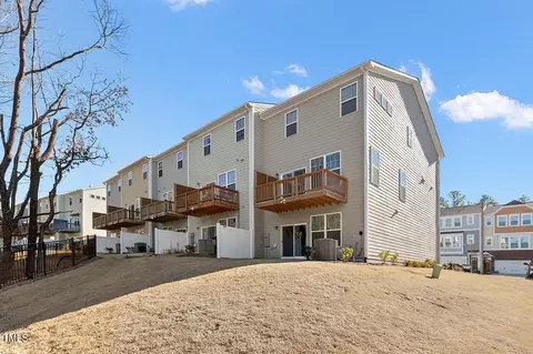 1213 Commack Dr, Durham, NC 27703 photo 3
