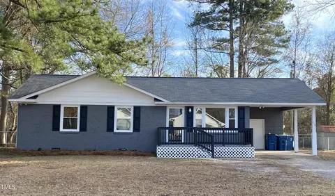 110 Sycamore St, Dunn, NC 28334