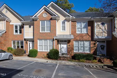224 Ashton Hall Ln, Raleigh, NC 27609