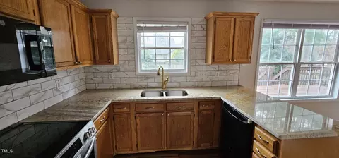 1409 Burchcrest Dr, Garner, NC 27529 photo 15