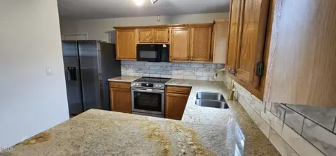 1409 Burchcrest Dr, Garner, NC 27529 photo 10