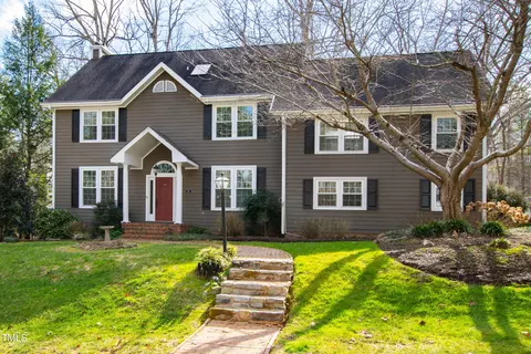 100 Marin Pl, Chapel Hill, NC 27516