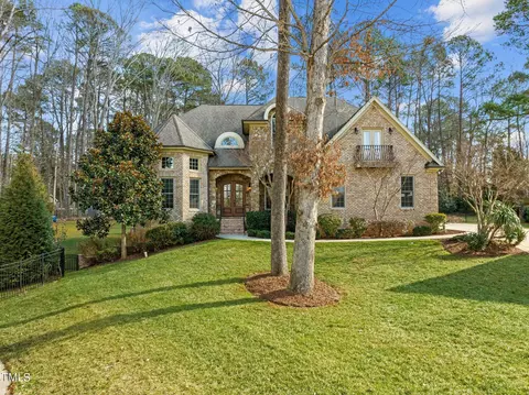 8128 Andrea Ln, Raleigh, NC 27613