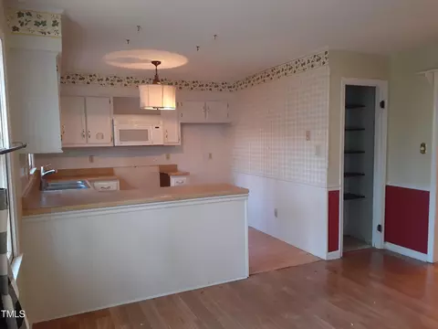 105 Halstead Cir, Garner, NC 27529 photo 5