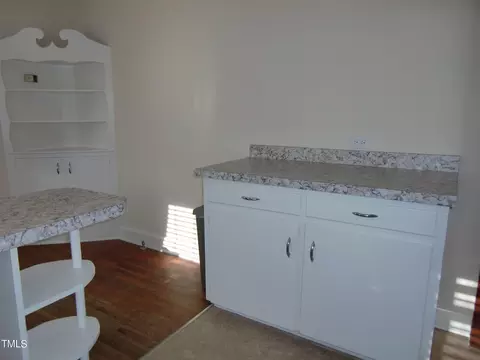 1023 E Broad St, Dunn, NC 28334 photo 17