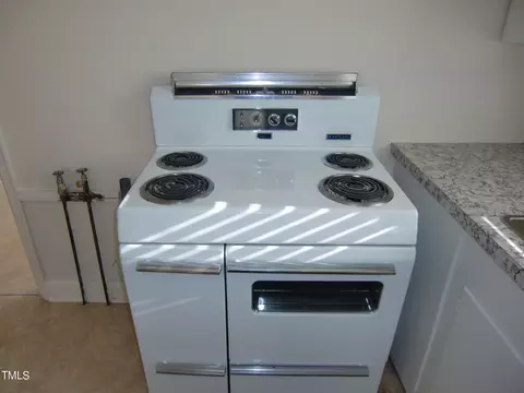 1023 E Broad St, Dunn, NC 28334 photo 15