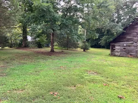2418 Stephens Rd, Cary, NC 27518