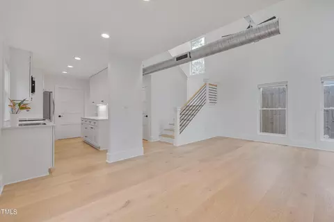 508 E Hammond St, Durham, NC 27704 photo 14